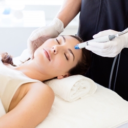 HydraFacial® Deluxe Treatment